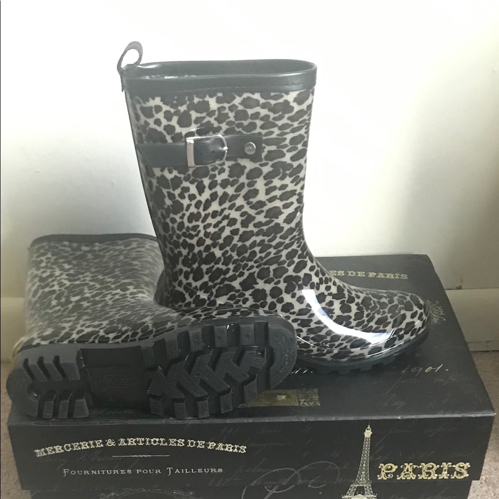 rain boots